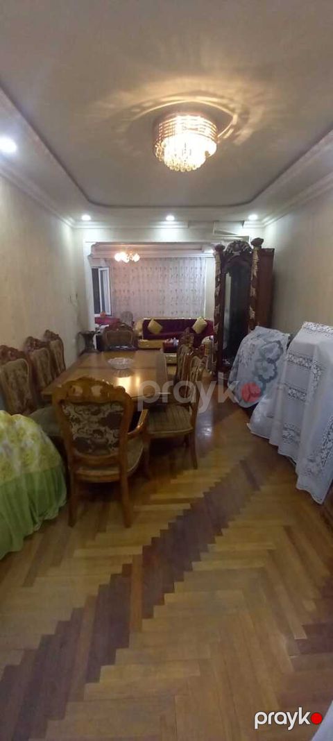 Satılır 2 otaqlı köhnə tikili 74 m² — Bakı