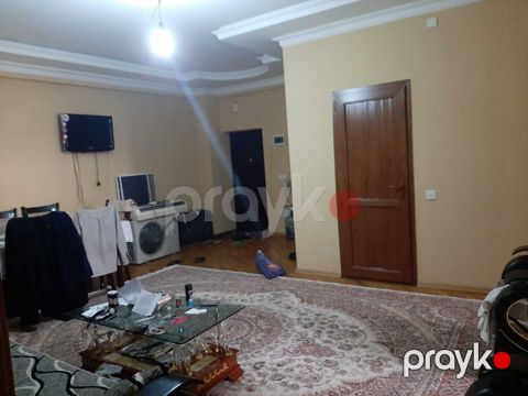 Satılır 4 otaqlı yeni tikili 150 m²