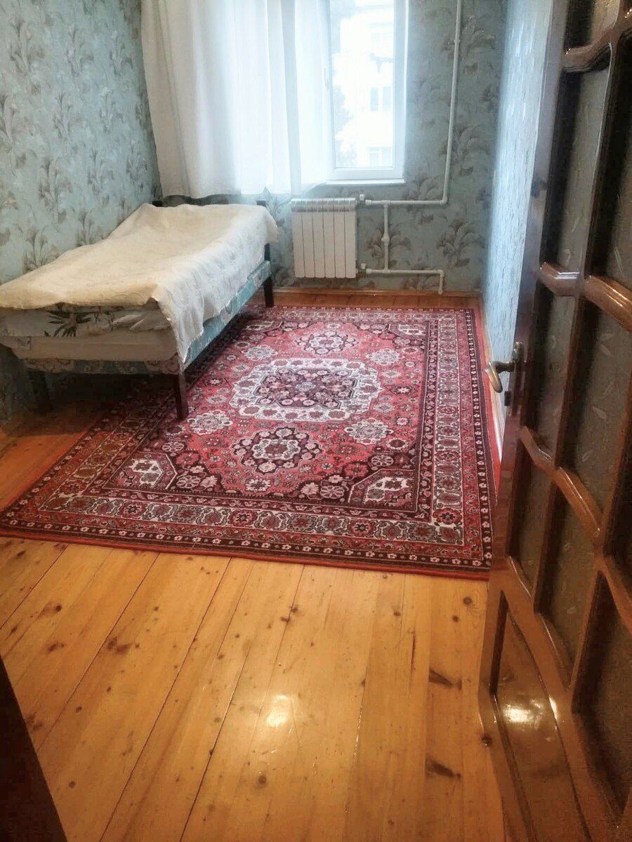 Satılır 4 otaqlı köhnə tikili 100 m² — Mənzil, Bakı (10)