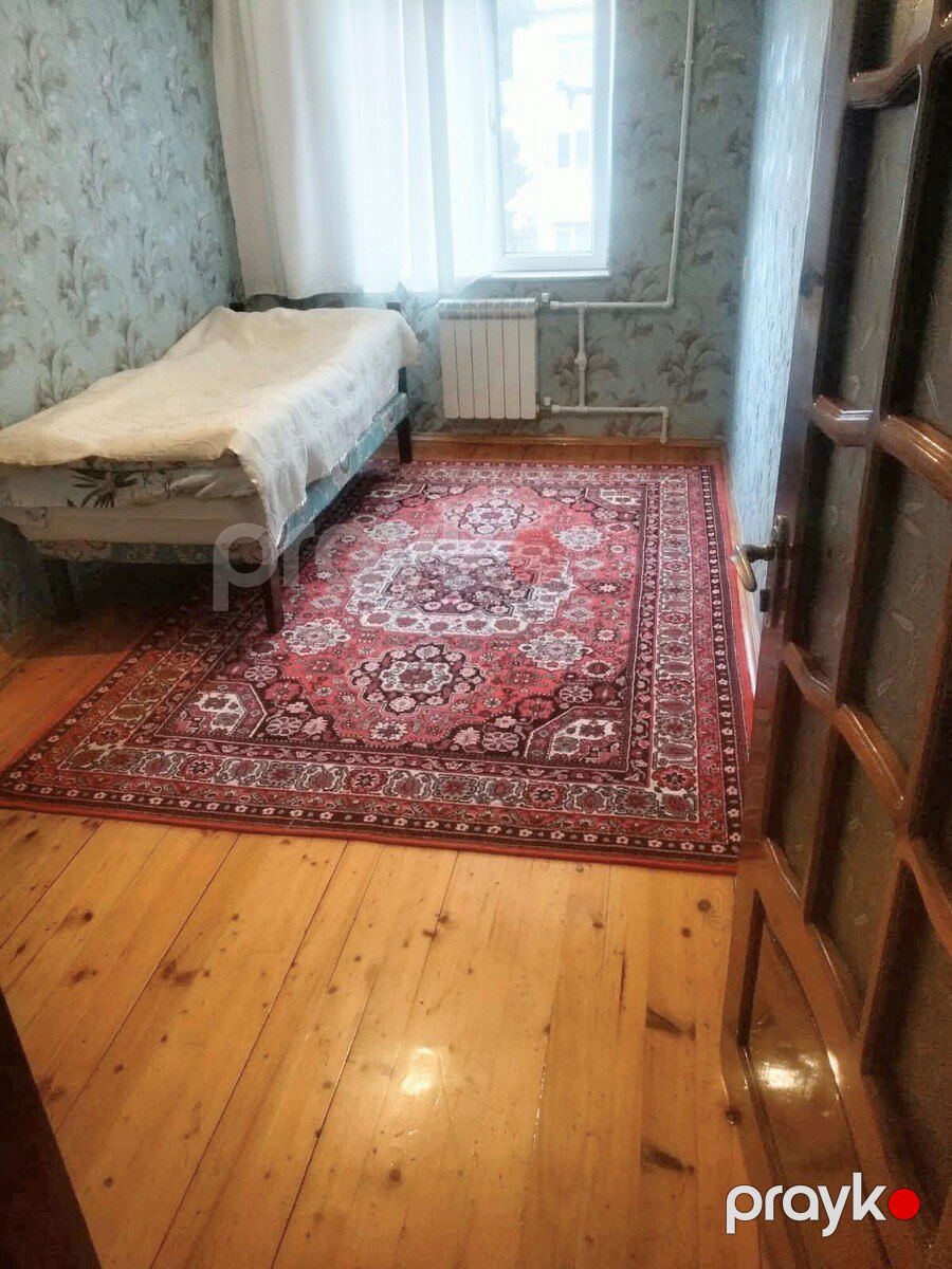 Satılır 4 otaqlı köhnə tikili 100 m² — Mənzil, Bakı (10)