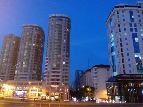 Satılır 3 otaqlı yeni tikili 170 m² — Bakı