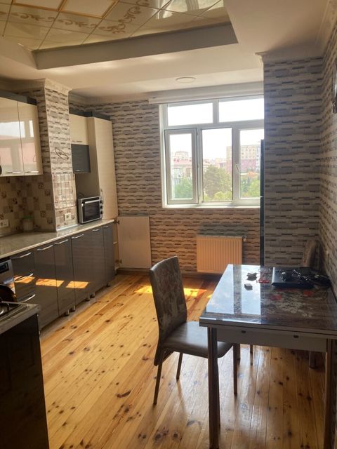 3-otaqlı mənzil, Sumqayıt ş., 90 m² — Sumqayıt