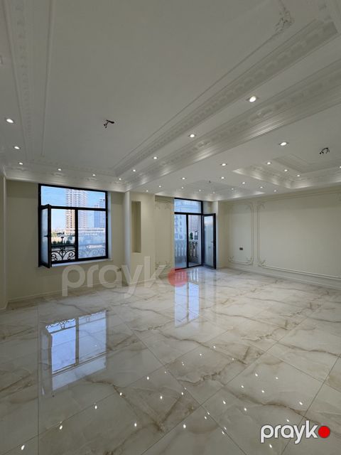 Satılır 5 otaqlı yeni tikili 193 m² — Bakı