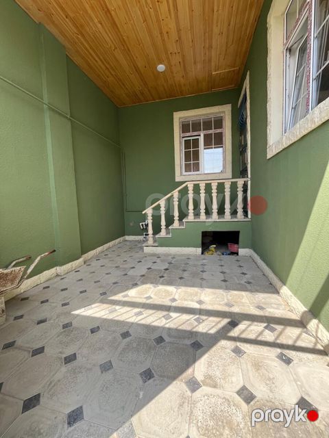 Satılır 2 otaqlı həyət evi/bağ evi 65 m²