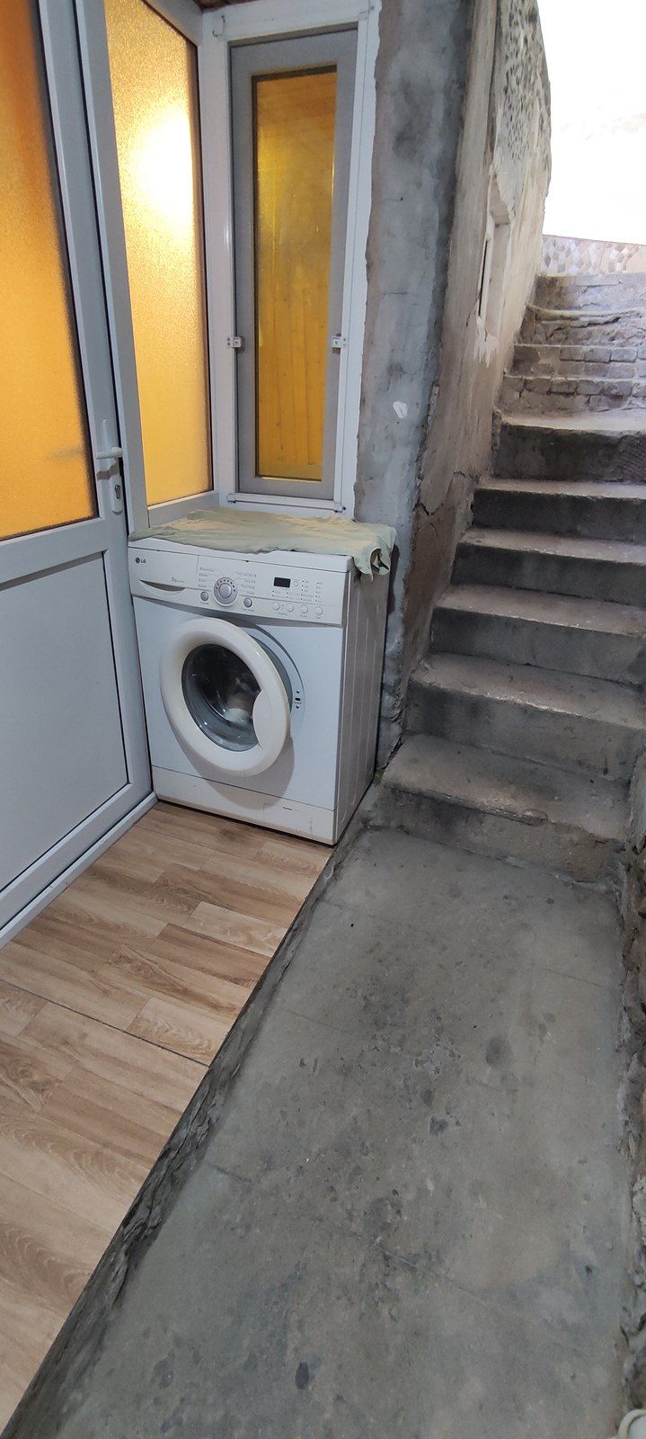 İcarəyə verilir 1 otaqlı köhnə tikili 8 m² — Mənzil, Bakı (2)
