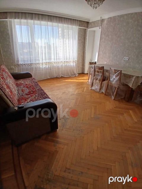 İcarəyə verilir 3 otaqlı köhnə tikili 70 m²