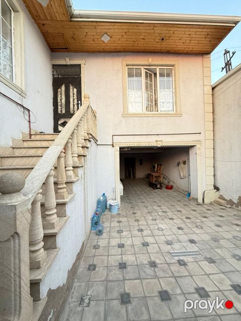 Binəqədi qəs. 4 otaqlı, 115 kv. m, Kredit yoxdur, Yeni təmirli — Bakı
