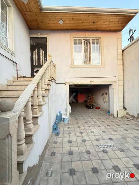 Binəqədi qəs. 4 otaqlı, 115 kv. m, Kredit yoxdur, Yeni təmirli — Bakı