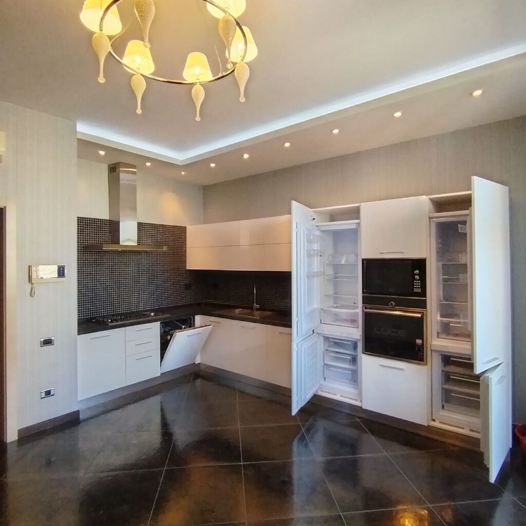 3 otaqlı, Yeni tikili, 145 kv. m — Mənzil, Bakı (9)