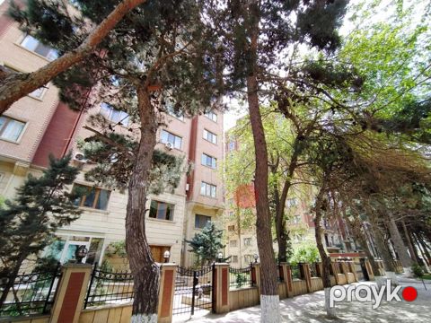 Satılır 4 otaqlı yeni tikili 180 m²