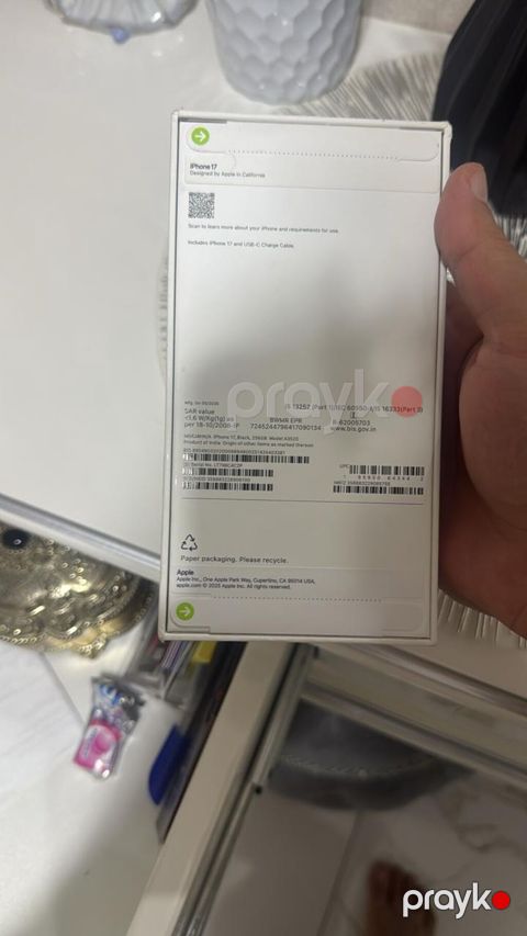 IPhone 17, Qara — Bakı