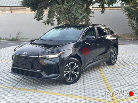 Toyota bZ4X, 71.4 kWh, 2023 il, 7 100 km