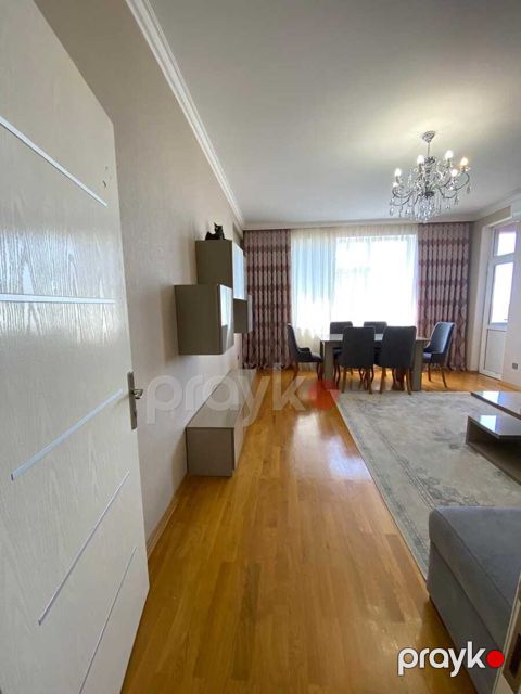 Satılır 3 otaqlı yeni tikili 100 m²