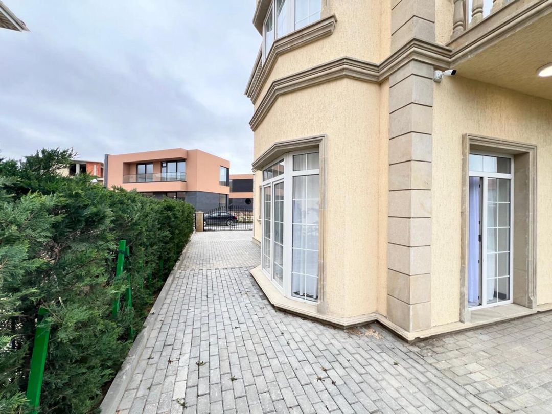 Satılır 5 otaqlı həyət evi/bağ evi 250 m² — Ev, villa, Bakı (5)