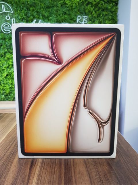 Apple iPad Air M4 13( inch 256GB Starlight — Bakı