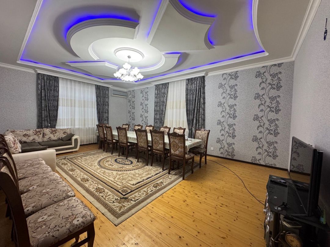 Satılır 6 otaqlı həyət evi/bağ evi 300 m² — Ev, villa, Bakı (2)