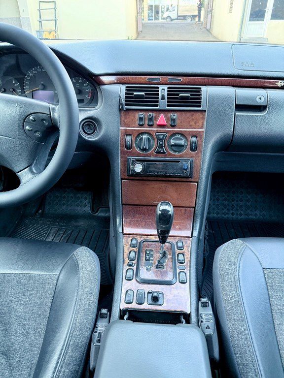 Mercedes E 280, 2.8 L, 1999 il, 337 000 km — Avtomobillər, Gəncə (12)