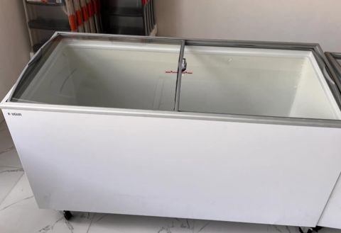 Dərin dondurucu Uğur — Bakı