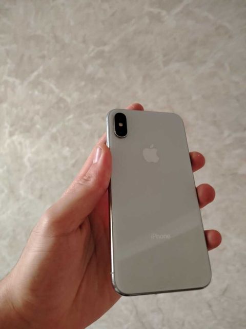 Apple iPhone X Silver 64GB/3GB — Bakı