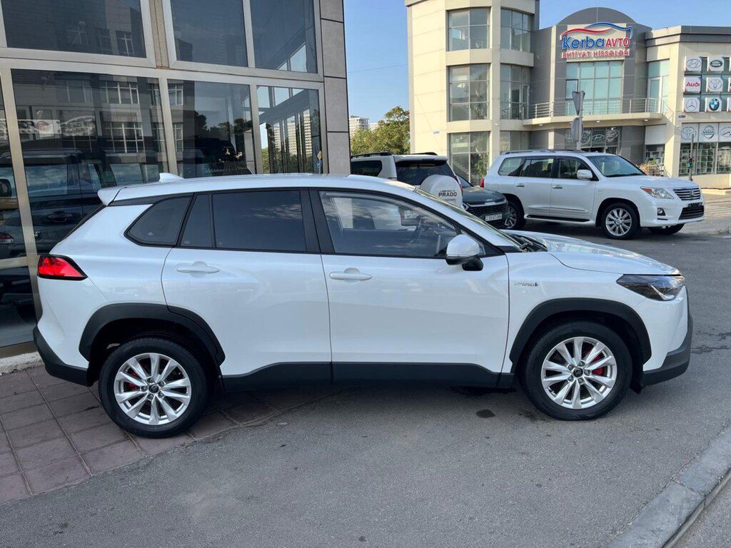 Toyota Corolla Cross, 2.0 L, 1.31 kWh, 2024 il, 39 000 km — Avtomobillər, Bakı (2)