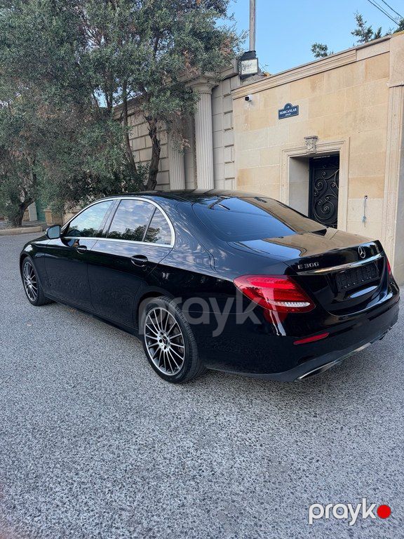Mercedes E 300, 2.0 L, 2019 il, 150 000 km — Avtomobillər, Bakı (3)