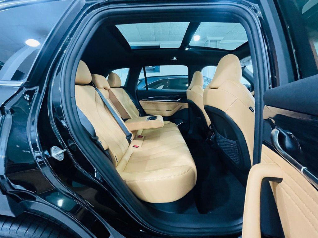 Geely Monjaro, 1.5 L, 1.64 kWh, 2026 il, yeni — Avtomobillər, Bakı (11)