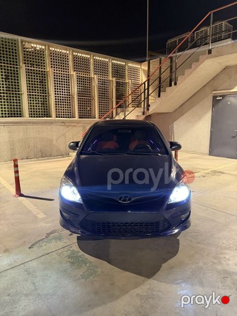 Hyundai i30, 1.6 L, 2011 il, 249 000 km