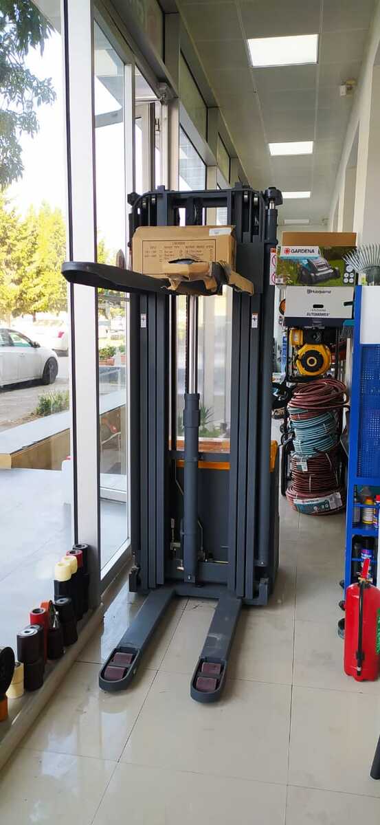 Yük qaldıran "Hochkraft R15" — Biznes və avadanlıq, Bakı (4)
