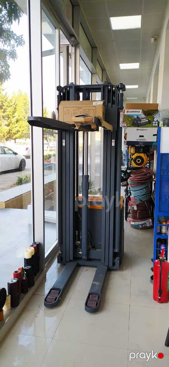 Yük qaldıran "Hochkraft R15" — Biznes və avadanlıq, Bakı (4)