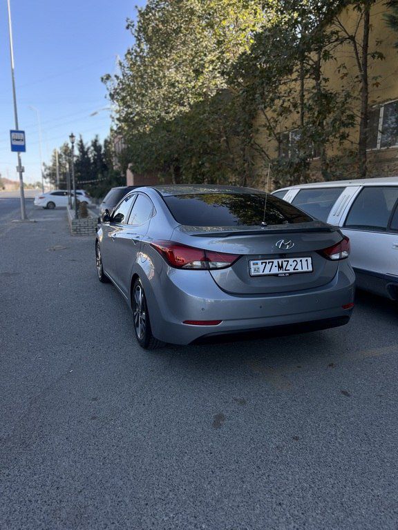 Hyundai Avante, 1.6 L, 2015 il, 129 000 km — Avtomobillər, Bakı (4)