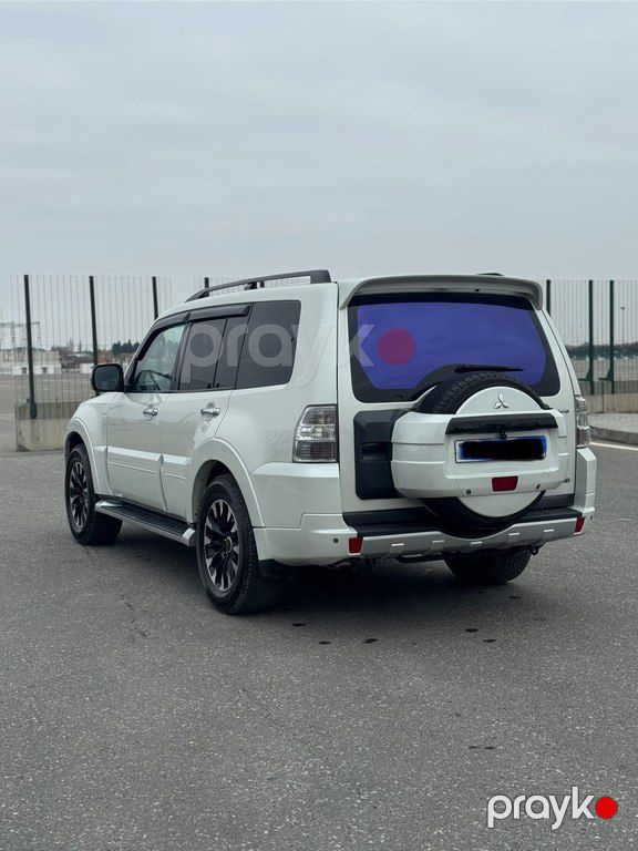 Mitsubishi Pajero, 3.5 L, 2010 il, 291 000 km — Avtomobillər, Bakı (4)