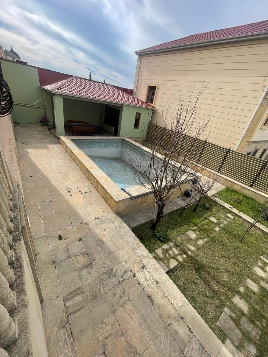 Satılır 6 otaqlı həyət evi/bağ evi 300 m² — Ev, villa, Bakı (6)