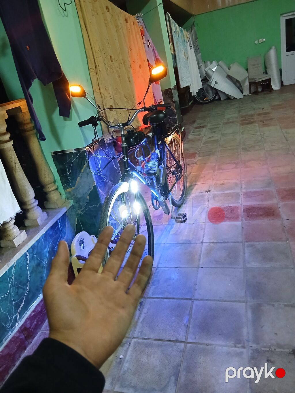 Salam təciıi satılər əlim yandı barter de var moto na Benzin — Mopedlər və skuterlər, Quba (4)