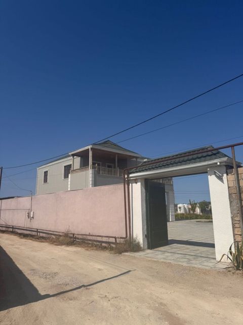Satılır 6 otaqlı həyət evi/bağ evi 320 m² — Bakı
