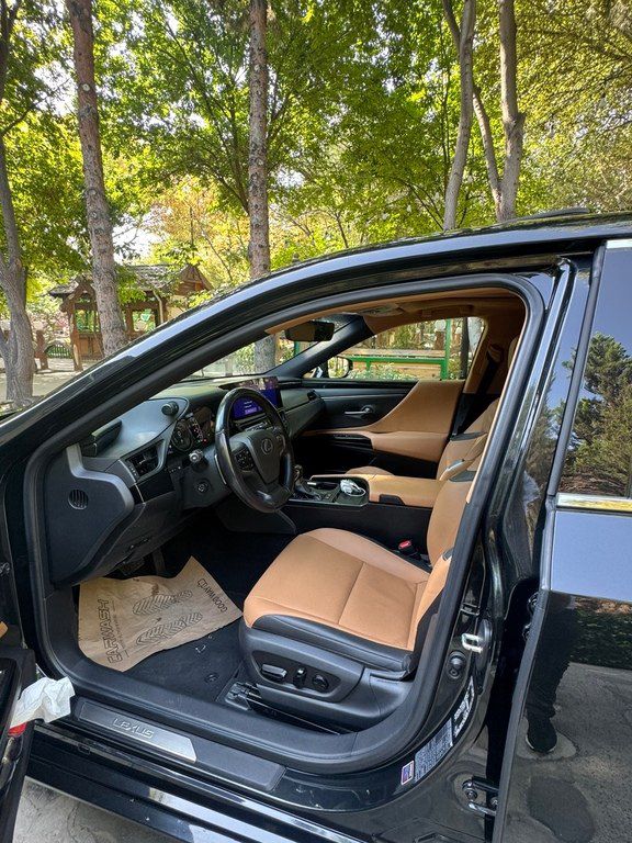 Lexus ES 300h, 2.5 L, 1.3 kWh, 2023 il, 77 000 km — Avtomobillər, Bakı (7)