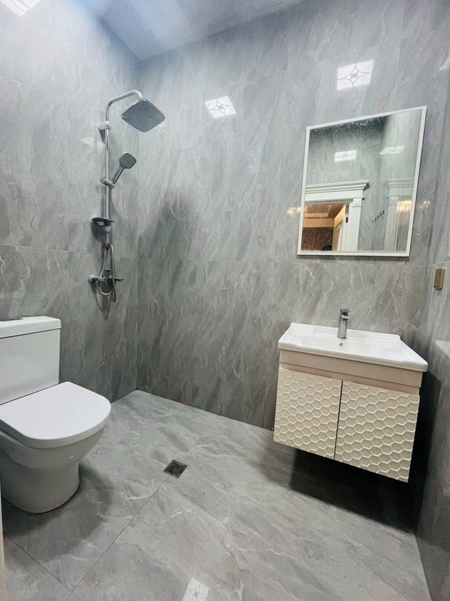 İcarəyə verilir 3 otaqlı yeni tikili 140 m² — Mənzil, Bakı (11)