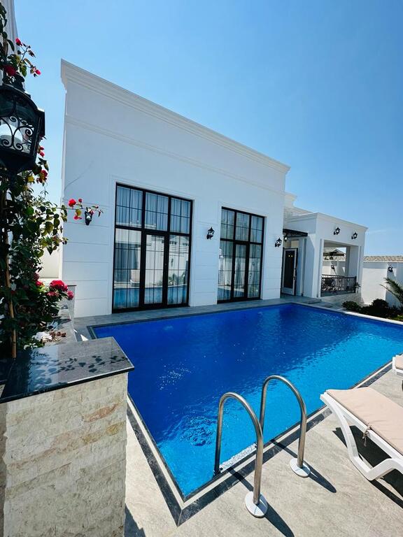 İcarəyə verilir 4 otaqlı həyət evi/bağ evi 220 m² — Ev, villa, Bakı