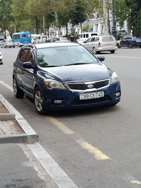 Kia Ceed, 1.4 L, 2009 il, 244 256 km — Göygöl