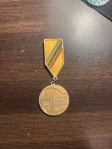 Sovet dövrünə aid idman medalı. Xüsusiyyətlər: - Medal formalı nişan — Hobbi və Yaradıcılıq