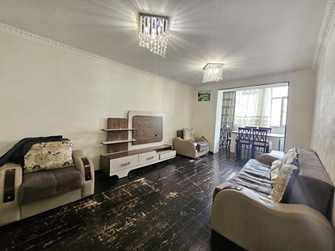 Satılır 3 otaqlı köhnə tikili 75 m² — Bakı