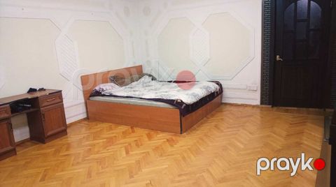 İcarəyə verilir 4 otaqlı köhnə tikili 100 m² — Bakı