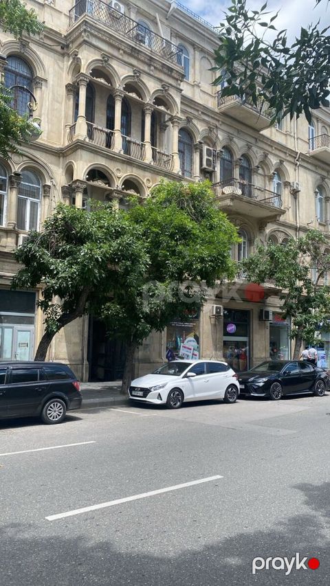 Satılır 3 otaqlı köhnə tikili 106 m²