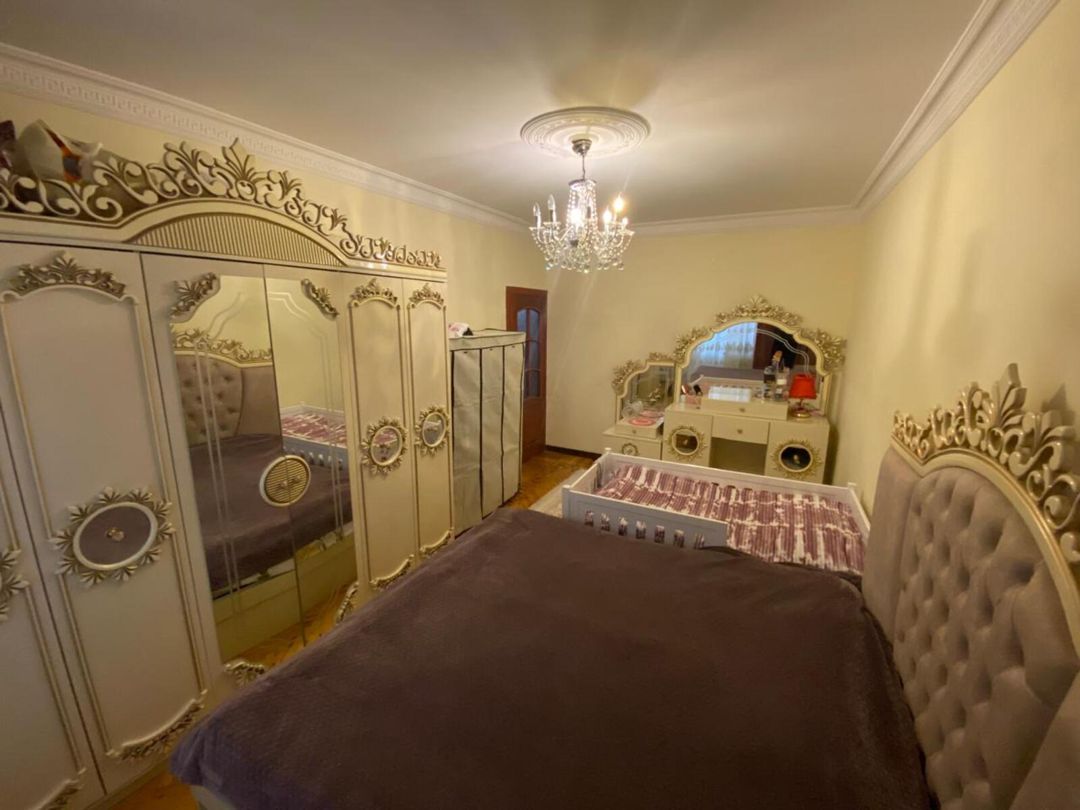 Satılır 2 otaqlı köhnə tikili 61 m² — Mənzil, Bakı (3)