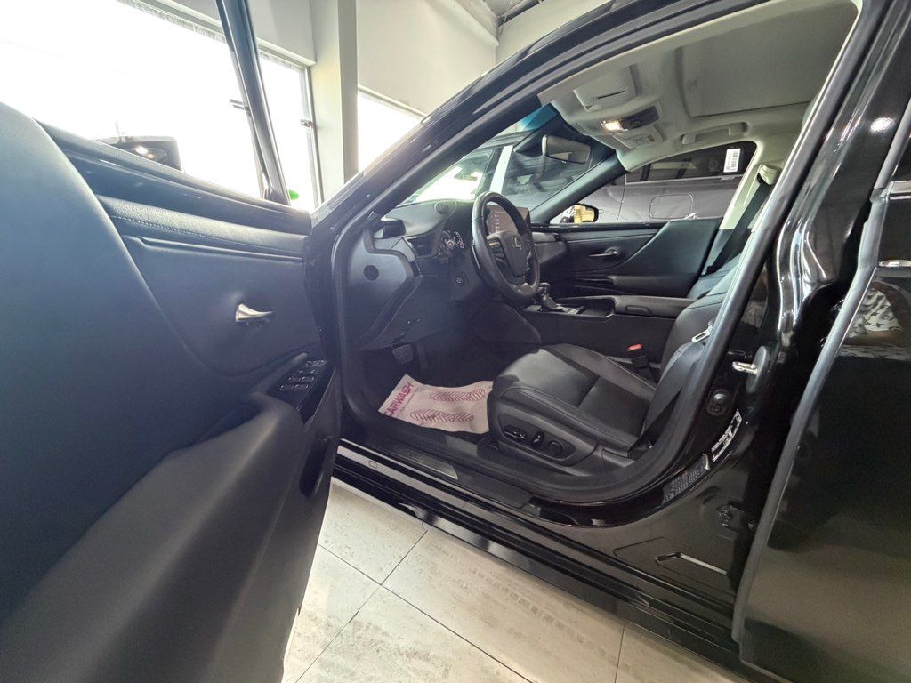 Lexus ES 300h, 2.5 L, 1.3 kWh, 2023 il, 51 000 km — Avtomobillər, Bakı (7)