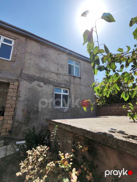 Satılır 5 otaqlı həyət evi/bağ evi 180 m² — Bakı