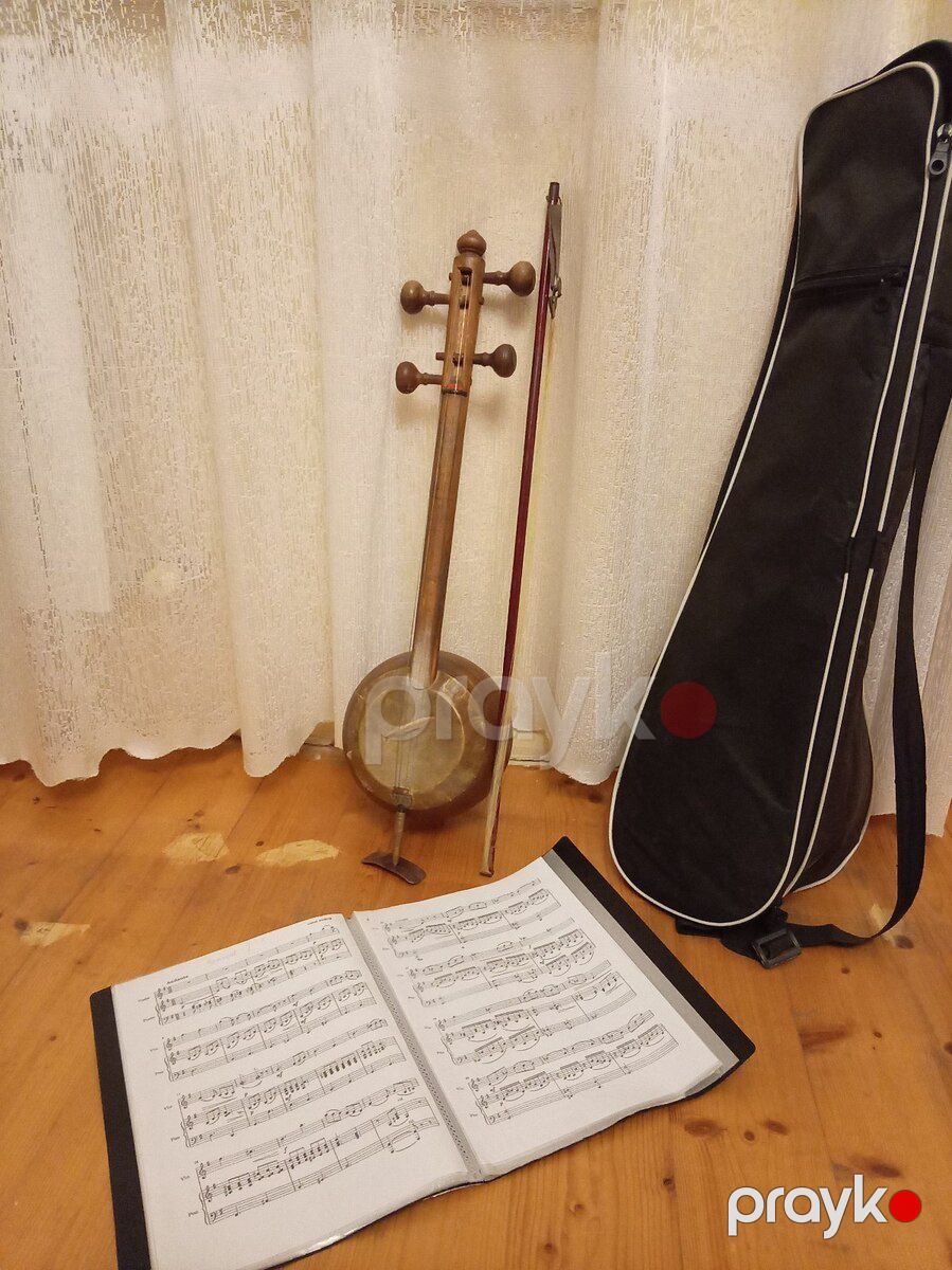Kamança — Musiqiə alətləri, Xudat (2)