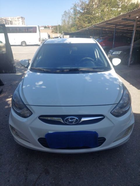 Hyundai Accent, 1.6 L, 2012 il, 250 000 km — Bakı