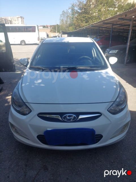 Hyundai Accent, 1.6 L, 2012 il, 250 000 km