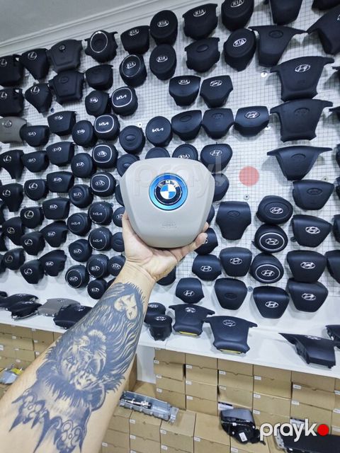 "BMW İ8" airbagi
