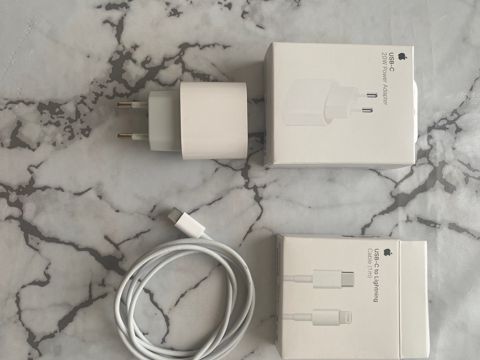 Apple iPhone adapteri — Sumqayıt